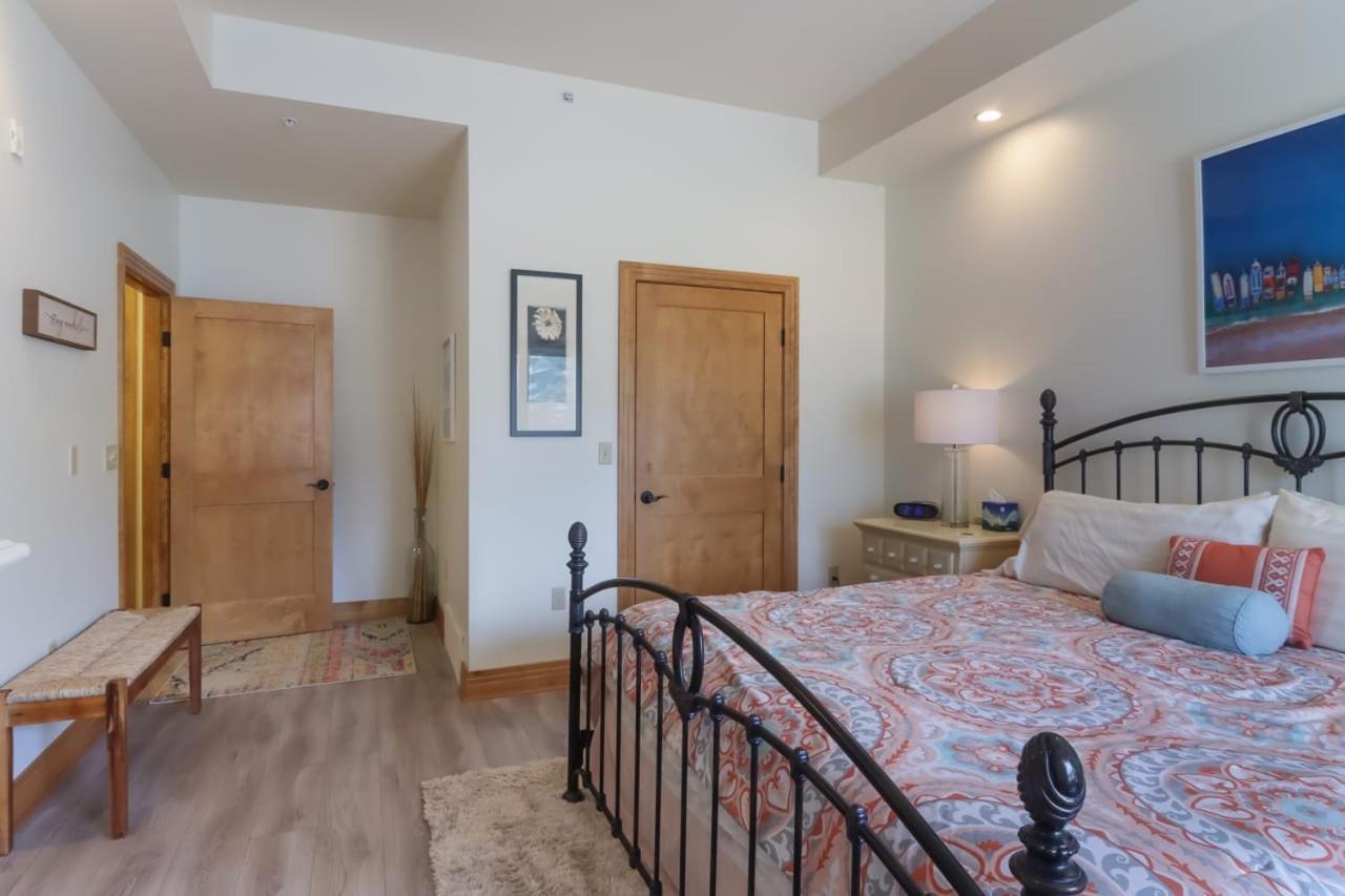 Sugar Beach Villa 1012 Luxury Waterfront Condo Τράβερς Σίτι Εξωτερικό φωτογραφία